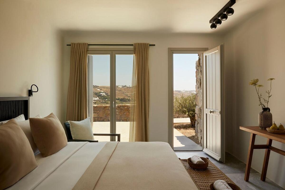 Leblon Mykonos * Kalo Livadi